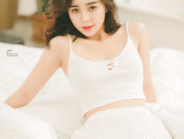 Hot Girl 9X Quỳnh Kool – Cùng QQlive Chiêm Ngưỡng Nét Đẹp Thơ Mộng 4 Cô nàng sở hữu nụ cười tỏ nắng