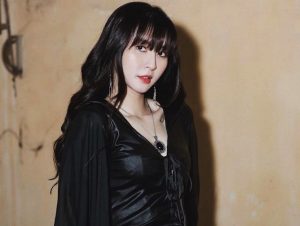 QQlive: Ngắm nhìn vẻ đẹp ngọt ngào của streamer Ngân Sát Thủ 4 ngân sát thủ