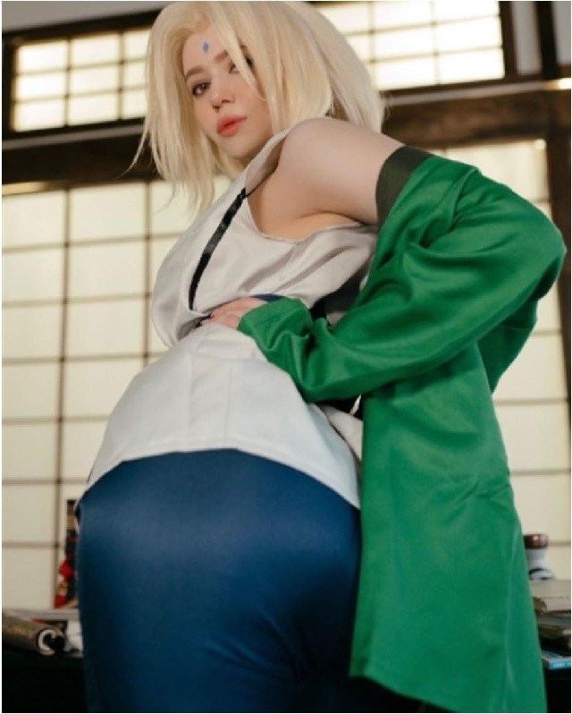 QQlive Những Hình Ảnh Tsunade Đời Thực Nóng Bỏng Sexy 8 Với phom dáng vô cùng gợi cảm tôn lên những đường cong hút hồn của cô và làm mê mẩn người hâm mộ