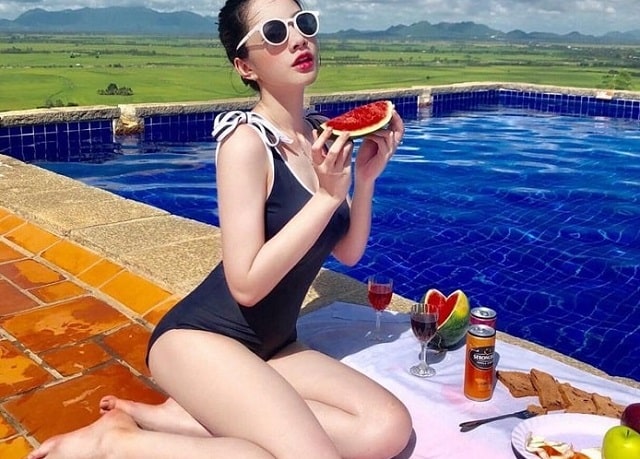 Ngắm Nhìn Vẻ Sexy Quyến Rũ Của Nàng Hot Girl Cẩm Đan Top 15 Hoa Hậu Việt 5 Người đẹp biết cách khiến mình trở nên hấp dẫn theo những cách tinh tế nhất