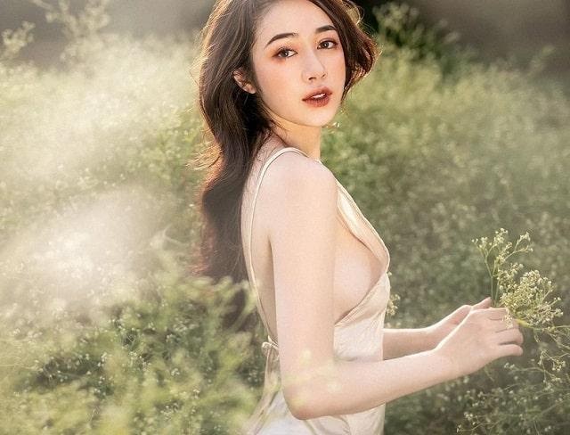QQlive Hot Girl 3 Vòng Sexy Hằng Habi - Phạm Thu Hằng 7 nhan sắc của nàng hot girl khiến bao người xao xuyến vì quá rạng rỡ và xinh đẹp.