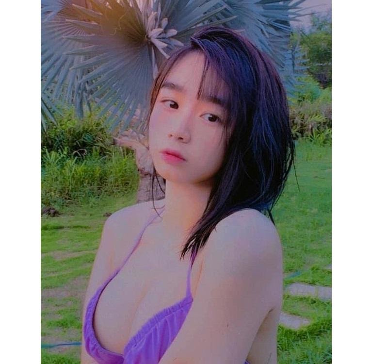 QQlive Hot Girl 2k1 Với Vòng Ngực Cực Khủng Thiên Di 3 Vòng ngực của Thiên Di đạt 100 cm