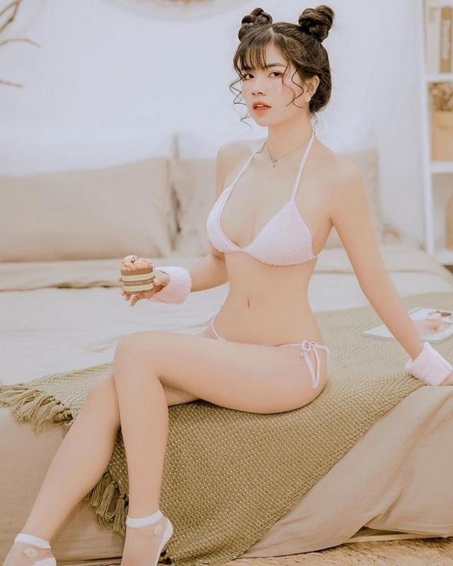 QQlive Mai Dora Sexy Nóng Bỏng Đốt Mắt Người Xem - Vẻ Đẹp Gợi Cảm Đỉnh Cao 4 Người đẹp quyến rũ thu hút mọi ánh nhìn