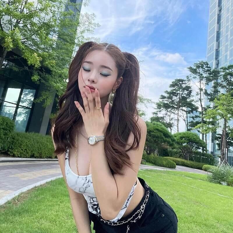 QQlive Hot Girl Song Ji A Gợi Cảm Quyến Rũ - Nhan Sắc Sexy Gây Sốt 4 Người đẹp quyến rũ gợi cảm Song Ji A