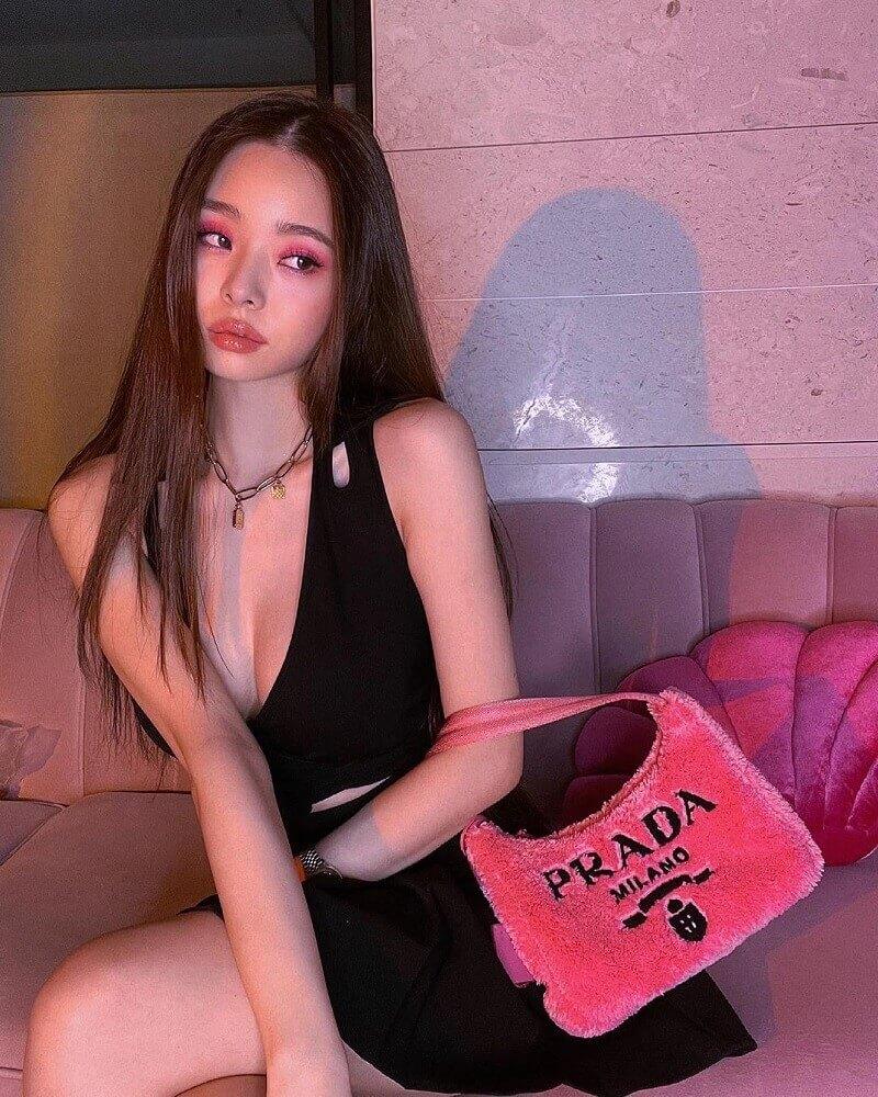 QQlive Hot Girl Song Ji A Gợi Cảm Quyến Rũ - Nhan Sắc Sexy Gây Sốt 7 Người đẹp rất thời thượng và sành điệu