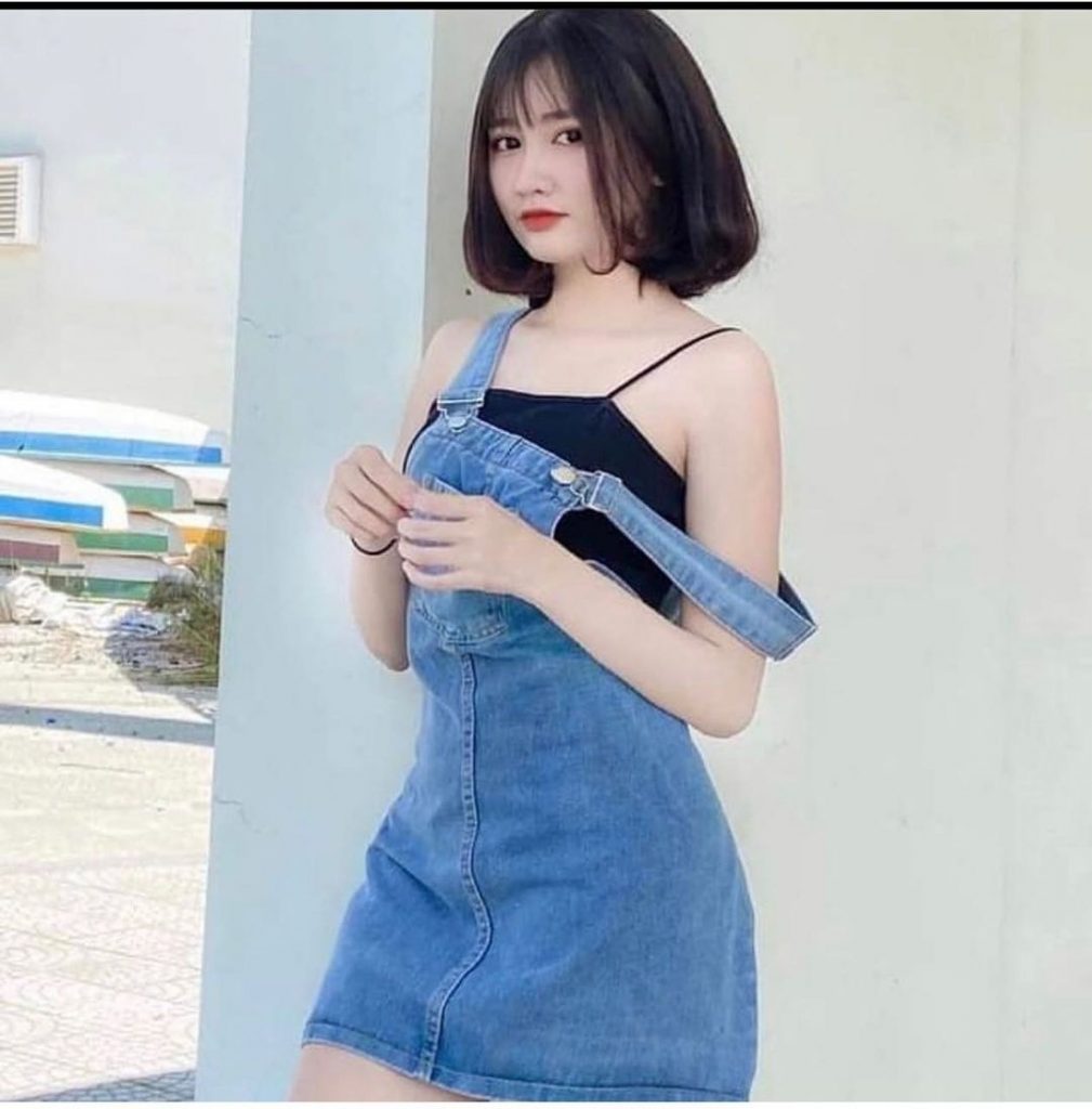QQlive Nhan Sắc Vũ Thị Khánh Huyền Ngày Càng Thăng Hạng - Vẻ Đẹp Hoàn Hảo 2 Không chỉ dễ thương, vui vẻ mà cô nàng còn thể hiện vẻ đẹp mê hồn trong nhiều clip ngắn