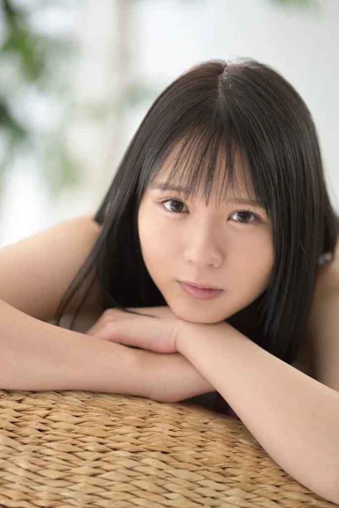 QQLive chiêm ngưỡng nhan sắc trong trẻo của Nanami Ogura - Mỹ nữ nóng bỏng của làng 18+ Nhật Bản 3 QQLive Nanami Ogura - Nhan sắc gợi tình của mỹ nữ hàng đầu JAV Nhật Bản
