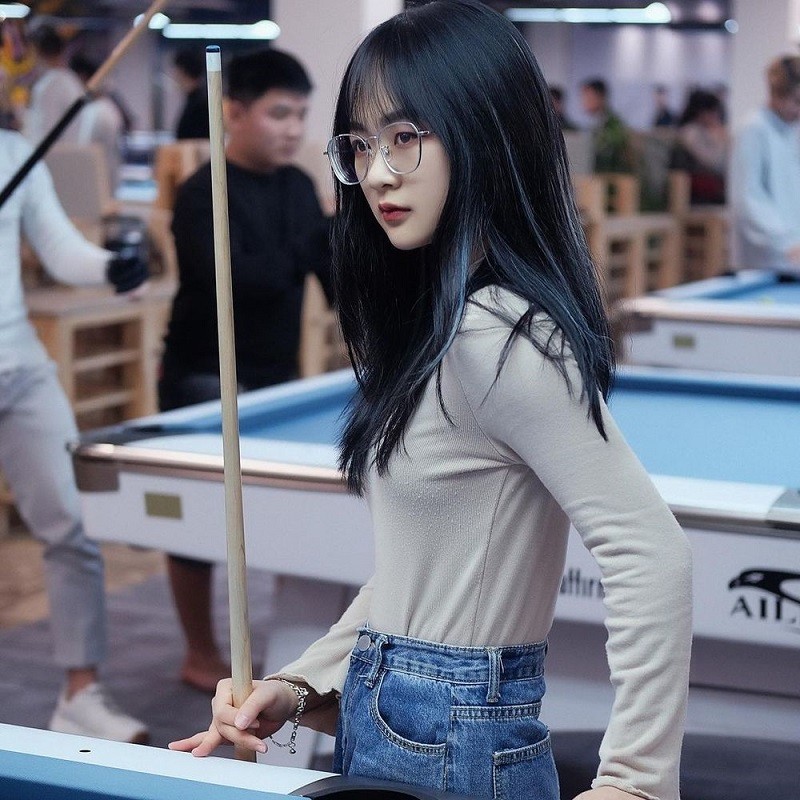 Gấm Kami - Thánh nữ Bi-a và sự thật tin đồn lộ clip nóng 10 phút, 12 phút 1 Gấm Kami - Thánh nữ Bi-a nổi tiếng