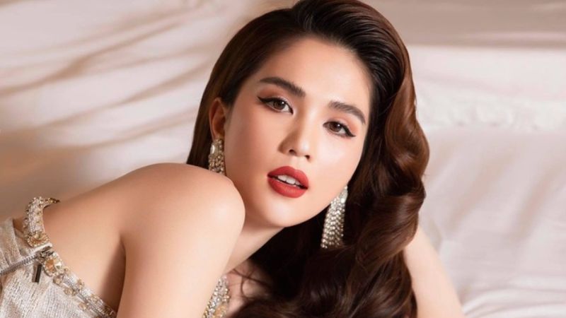 Ngọc Trinh với body nóng bỏng