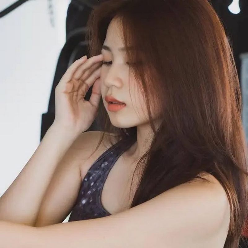 Mimi Lưu – Con Gái Lưu Thiên Hương Càng Lớn Càng “Đẫy Đà” Thu Hút Mọi Ánh Nhìn 1 Mimi Lưu dịu dàng