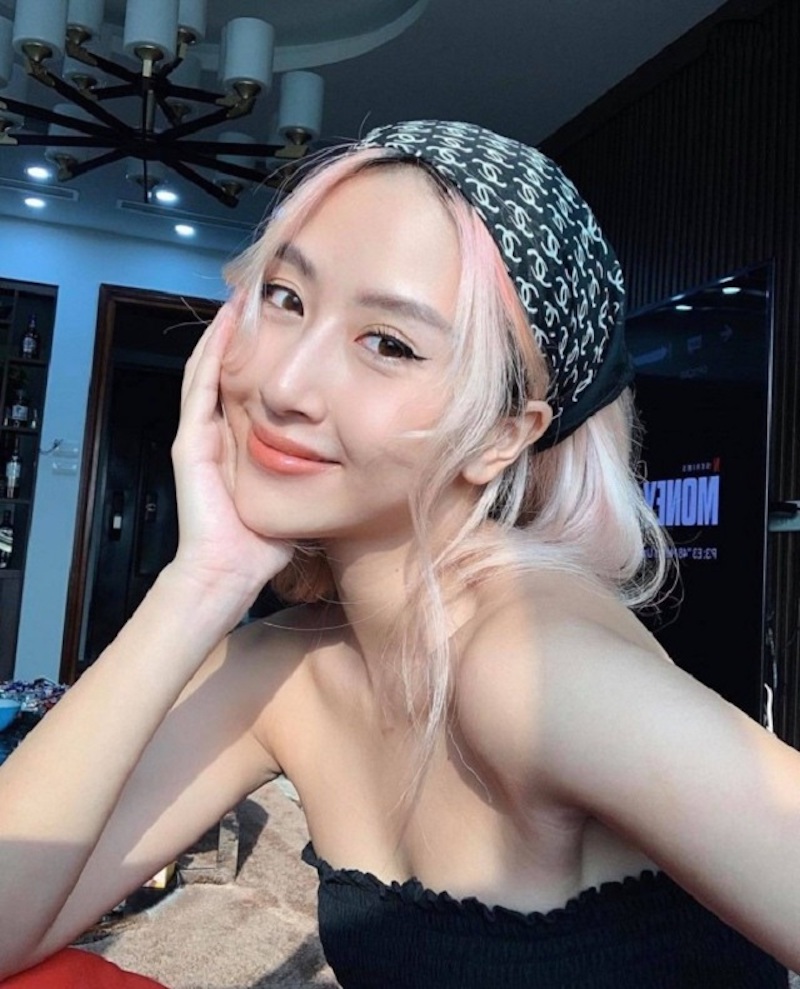Bộ Tứ Hot Girl Hà Thành: Xinh Đẹp, Giàu Có, Nổi Tiếng Và Toàn Diện Mọi Mặt 3 Quỳnh Anh Shyn hot girl Hà Thành