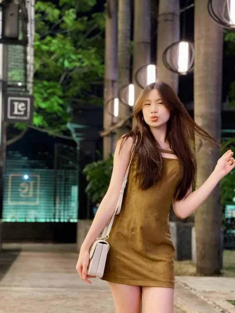 Mimi Lưu – Con Gái Lưu Thiên Hương Càng Lớn Càng “Đẫy Đà” Thu Hút Mọi Ánh Nhìn 4 Mimi Lưu tự tin