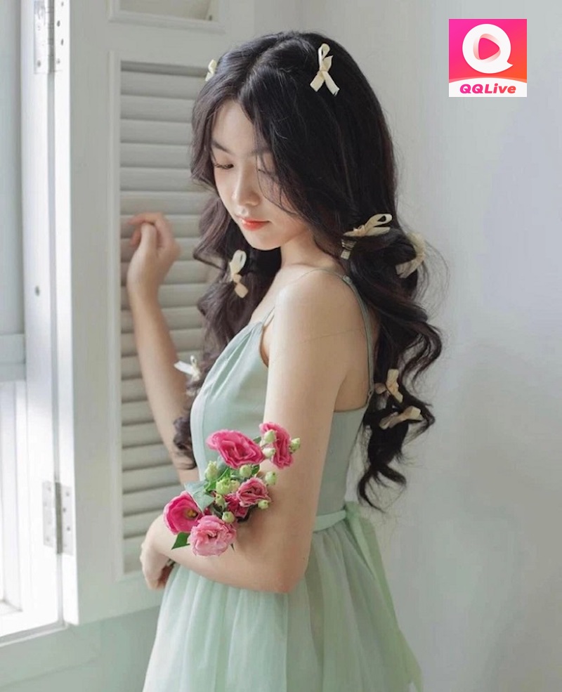 Con gái MC Quyền Linh nhan sắc tuyệt thế giai nhân - Không ai sánh bằng! 5 Lọ Lem sinh nhật