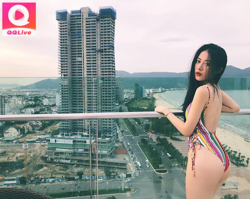 App QQ Live - Khám Phá Nàng Hot Girl Nguyễn Mai Sương Bốc Lửa 2 Nguyễn Mai Sương trên app QQlive