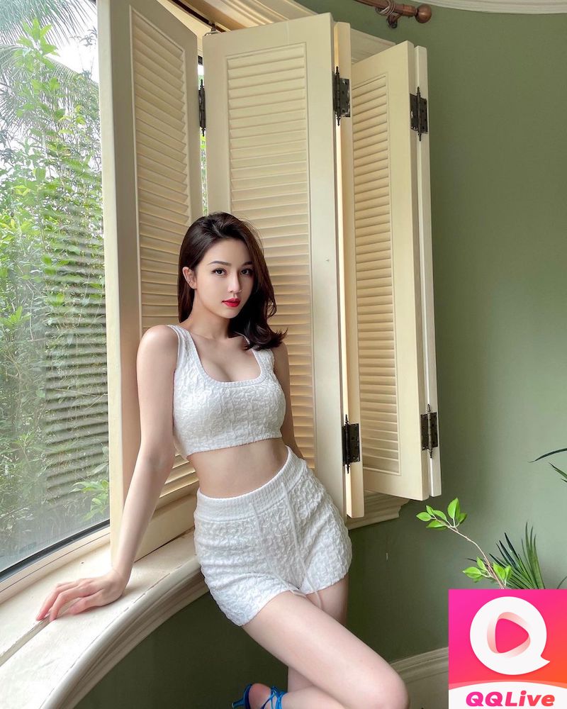 QQ Live Cùng Bạn Khám Phá Hot Mom Crissie Lee Nổi Tiếng Nhất MXH Trung 3 Crissie Lee